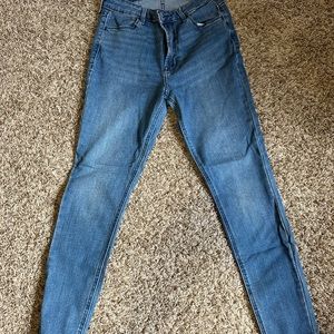 Old navy super skinny jeans. Worn for work only. Like new.